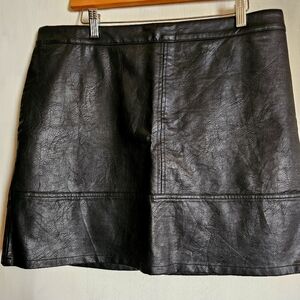 Nutmeg black leather skirt, size 16